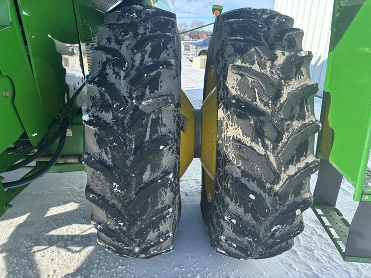 2006-john-deere-9660-sts-image-36