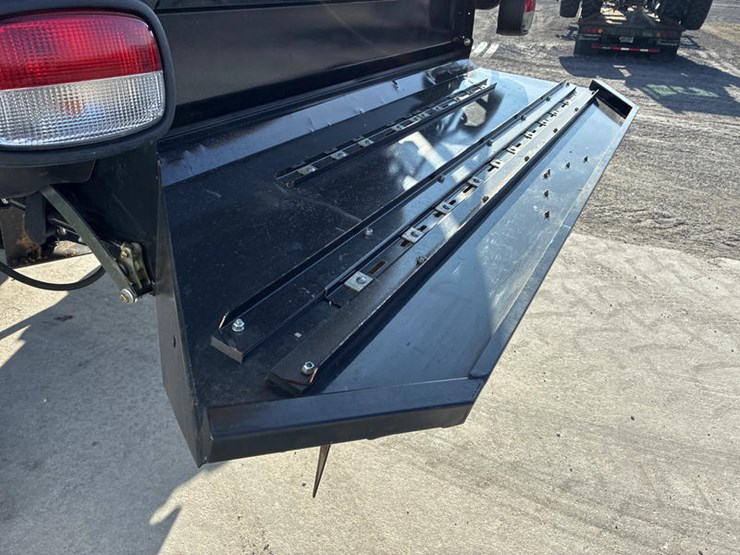 2018-new-holland-cr8.90-image-60