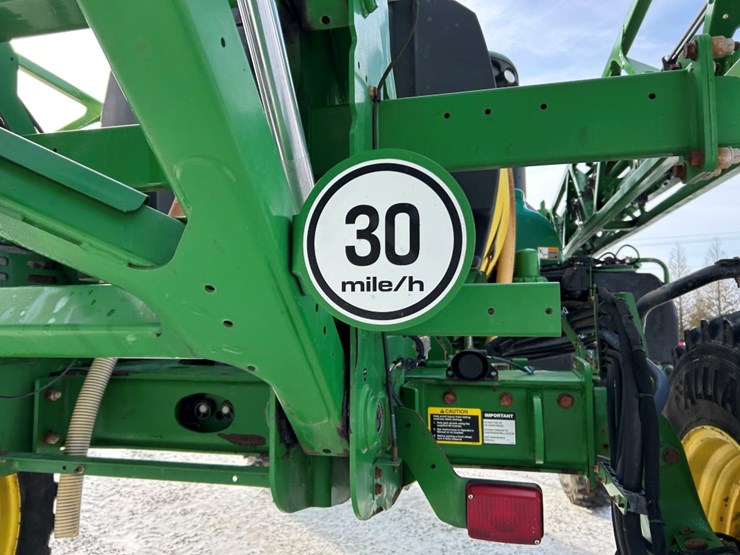 2015-john-deere-r4030-image-58