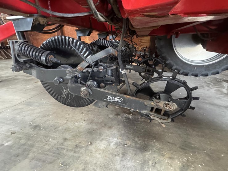 case-ih-2800-image-21