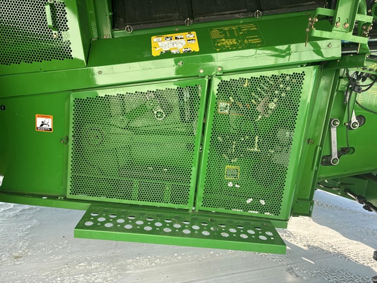 2006-john-deere-9660-sts-image-50