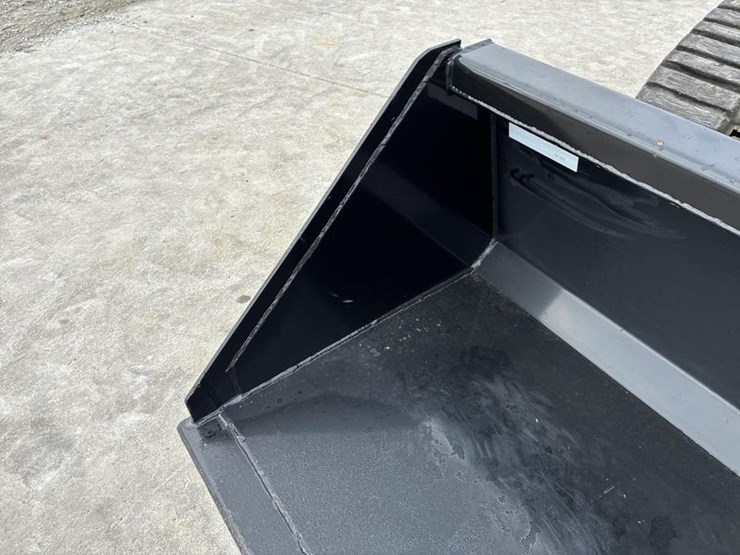 2022-bobcat-t76-image-15