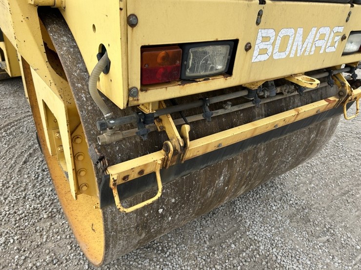 2001-bomag-bw141ad-2-image-19