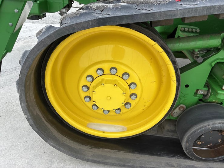 2011-john-deere-8335rt-image-60