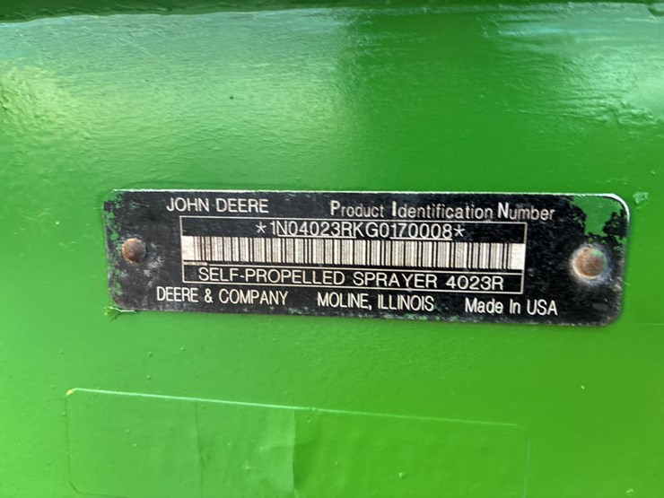 2017-john-deere-r4023-image-2