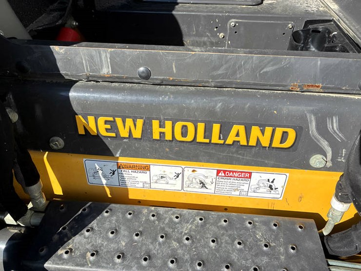 2022-new-holland-c334-image-16