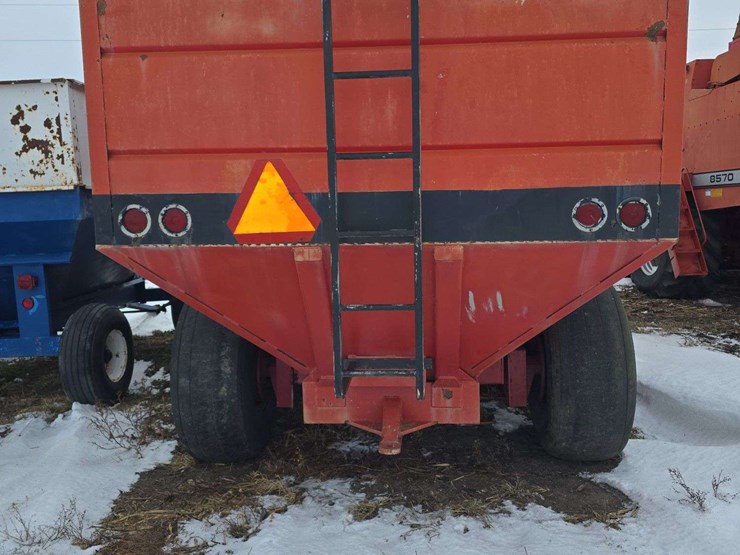 brent-1000-wagon,-rear-brakes,-double-rear-axle,-2-compartments,-center-dump-image-5