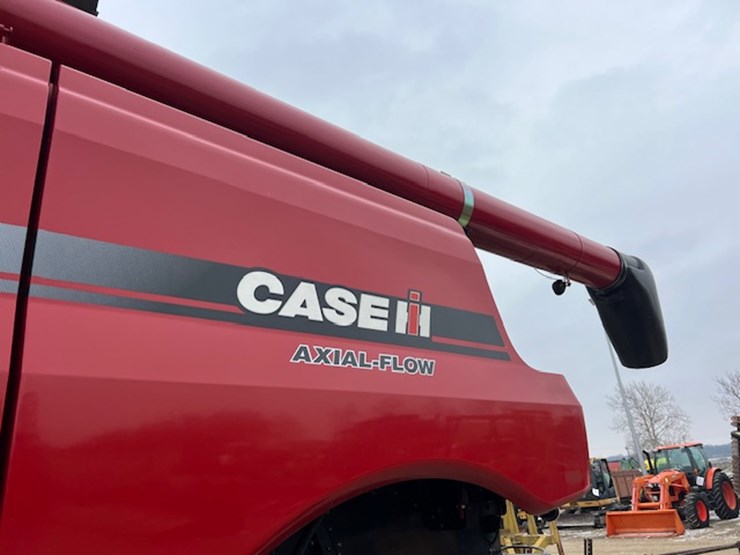 2010-case-ih-6088-image-13