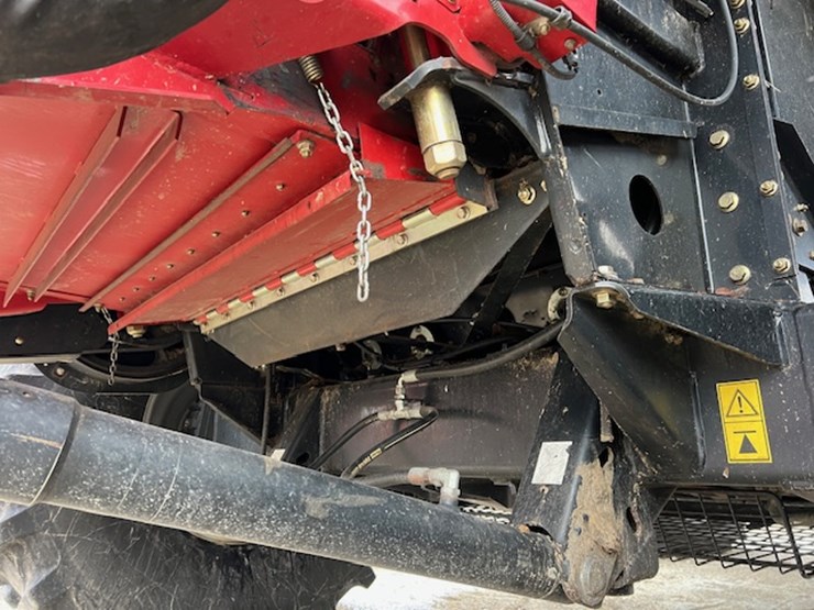 2010-case-ih-6088-image-52