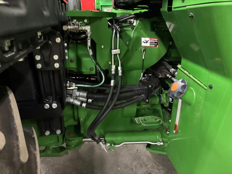 2024-john-deere-9r-590-image-11