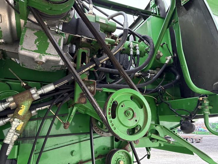 2004-john-deere-9660-sts-image-57