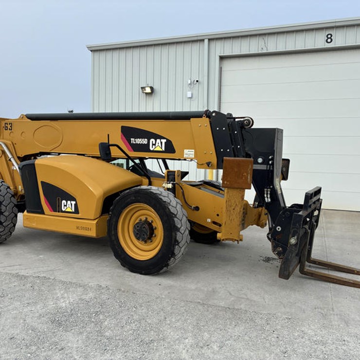 2019 CATERPILLAR TL1055D