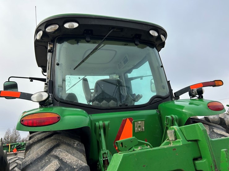 2015-john-deere-8320r-image-10