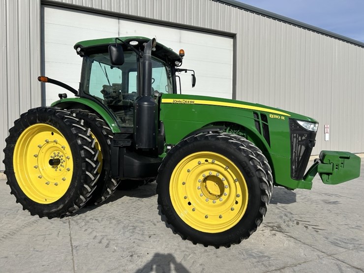 2012-john-deere-8310r-image-1