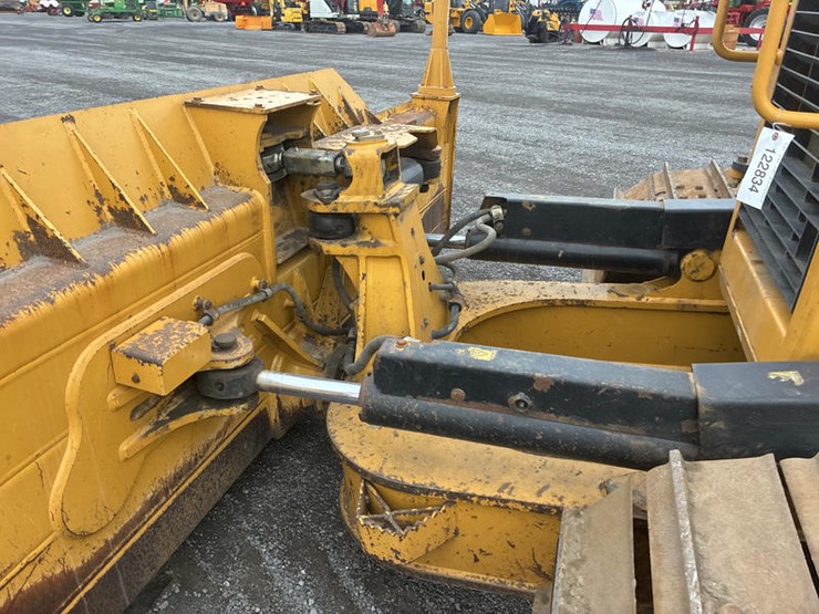 2016-caterpillar-d6n-lgp-image-27