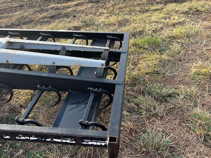 hoelscher-100-accumulator-for-skid-steer-image-3