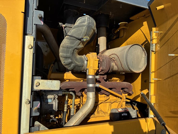 #122570-•-2011-jd-544k-#1dw544kzpb0635211-image-72