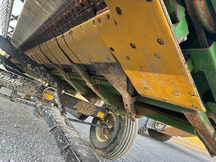 2011-john-deere-635f-image-39