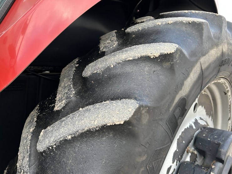 2009-case-ih-magnum-335-image-23