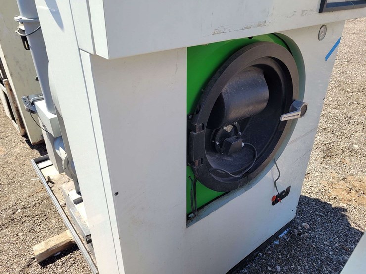 ilsa-ipura-44on-29-gallon-industrial-clothes-washer-image-5