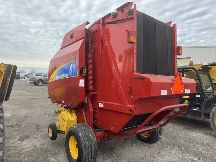 2013-new-holland-br7070-image-14