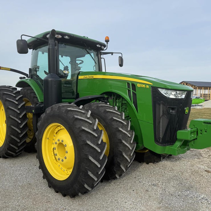 2011 JOHN DEERE 8335R