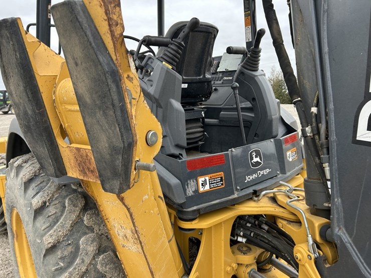 2021-deere-310sl-hl-image-18