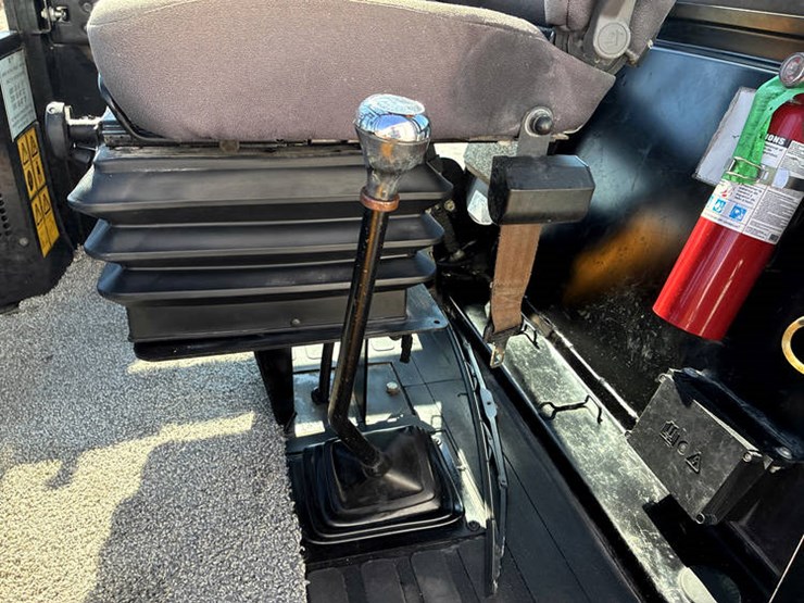 2018-jcb-930-image-55