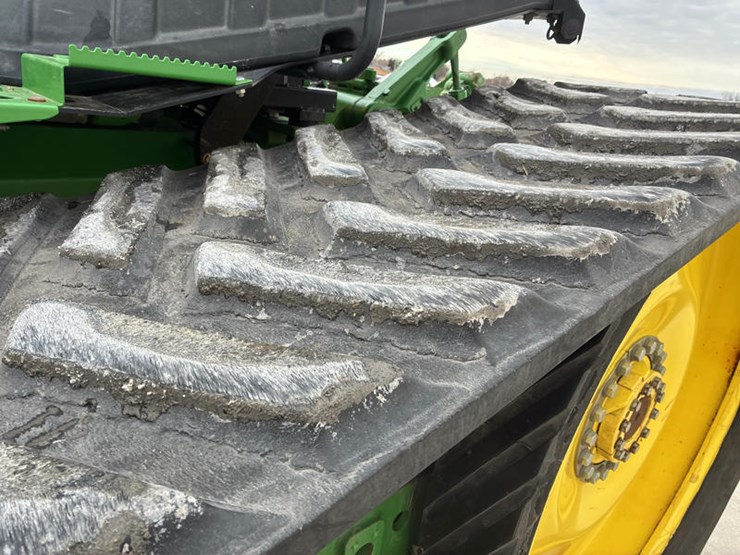 2011-john-deere-8335rt-image-65