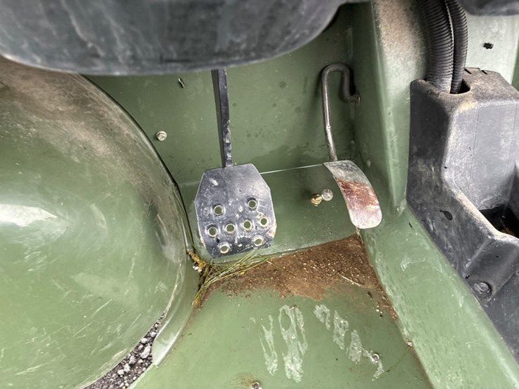 john-deere-gator-image-41