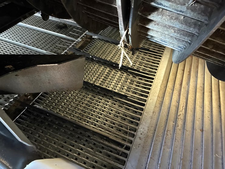 2010-case-ih-7120-image-83