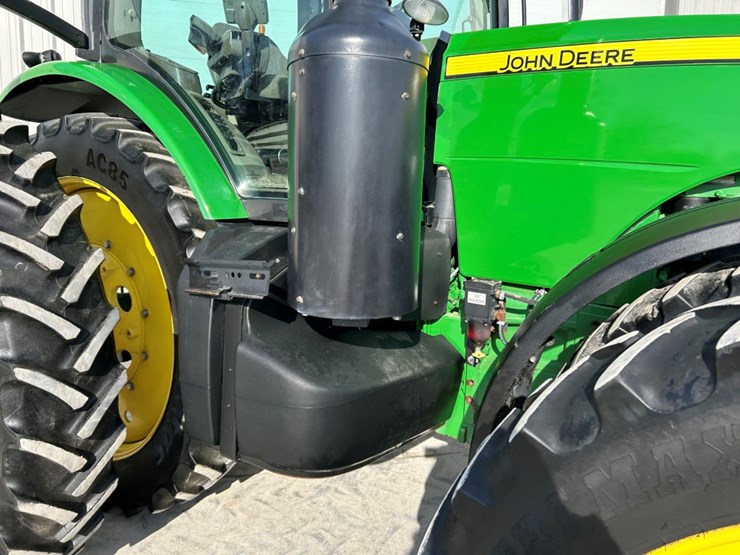 2012-john-deere-8310r-image-10
