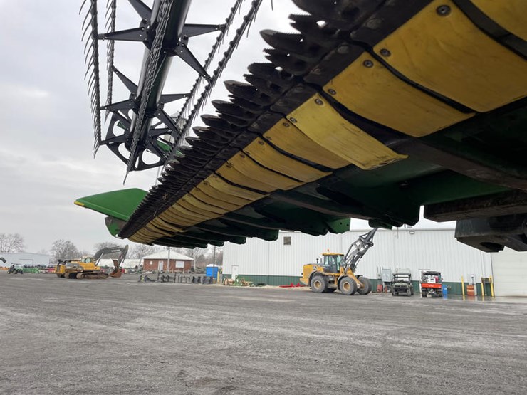 2011-john-deere-635f-image-24