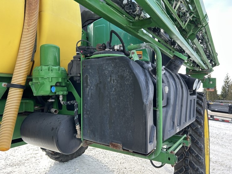 2015-john-deere-r4030-image-60