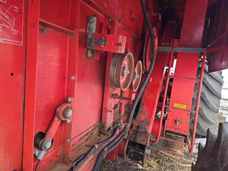 1990-massey-ferguson-8570-image-13