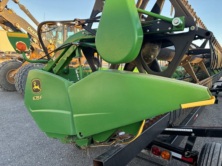 2011-john-deere-635f-image-29