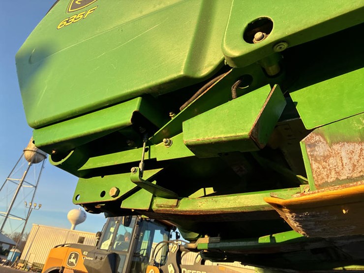 2009-john-deere-635f-image-39