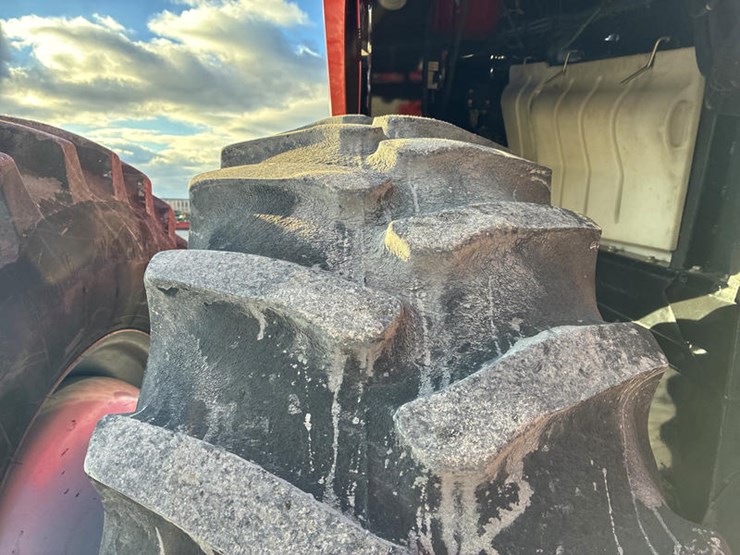 2010-case-ih-7120-image-37