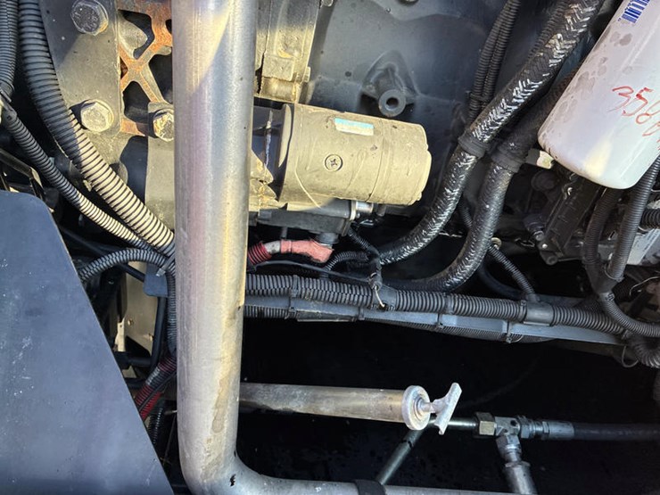 2010-case-ih-7120-image-91