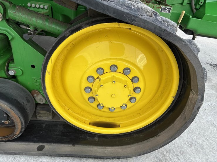 2011-john-deere-8335rt-image-46