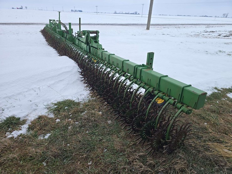 john-deere-400-image-3