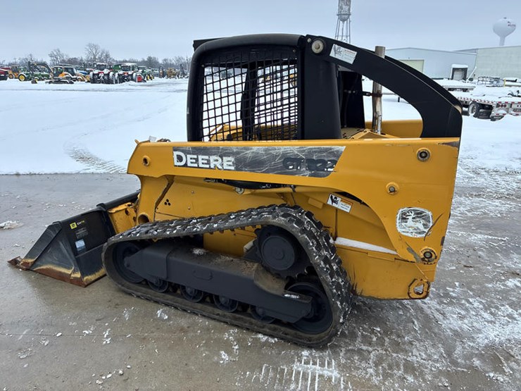 #122574-•-2006-jd-ct322-#t0322ta126871-image-8