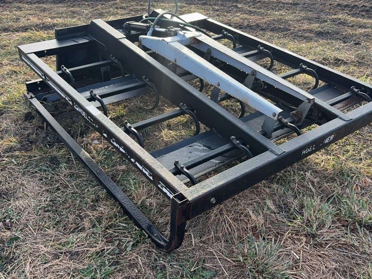 hoelscher-100-accumulator-for-skid-steer-image-2