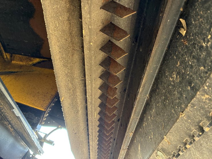 2018-new-holland-cr8.90-image-58