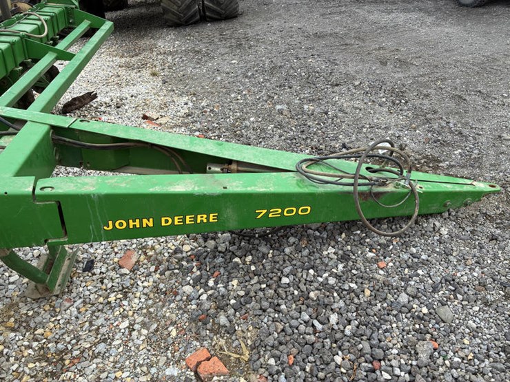 2014-john-deere-7200-image-14