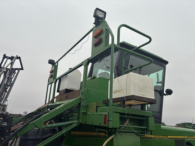 1993-john-deere-6500-image-17