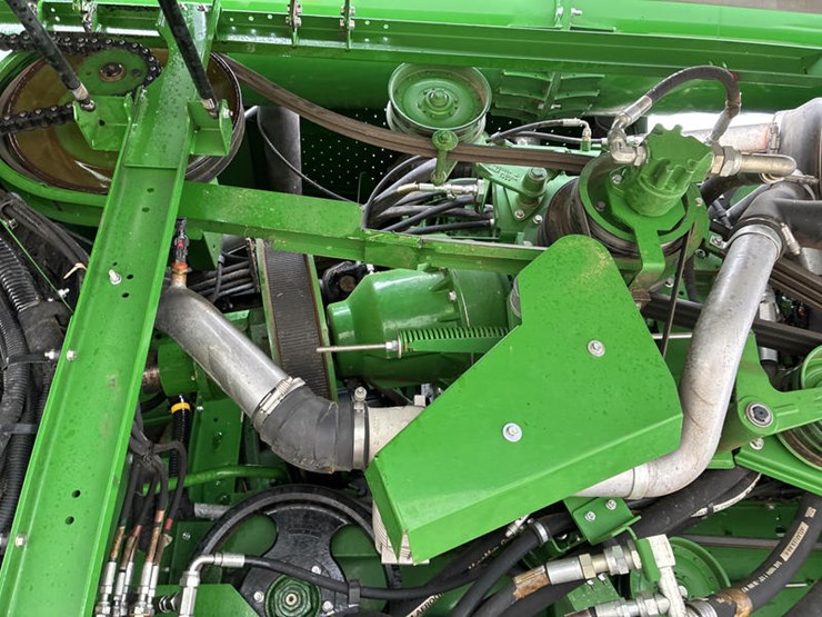 2018-john-deere-s780-image-51