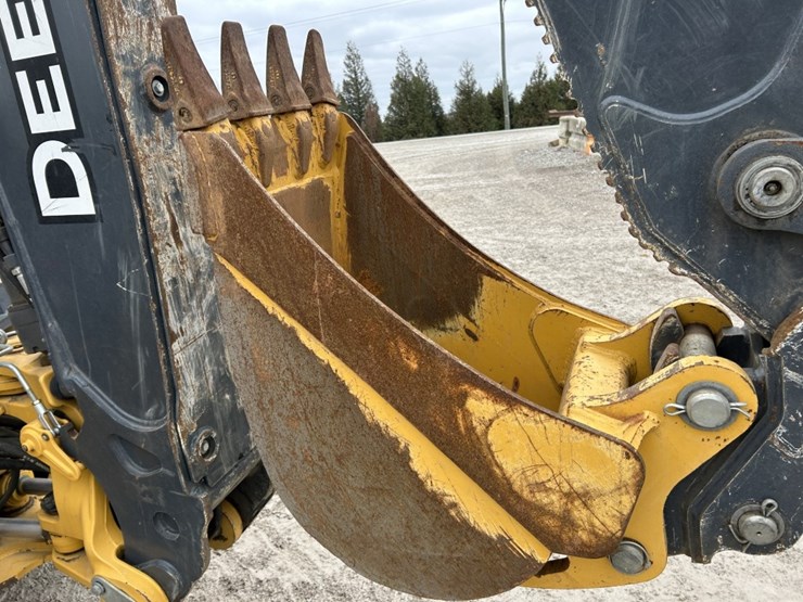 2021-deere-310sl-hl-image-19