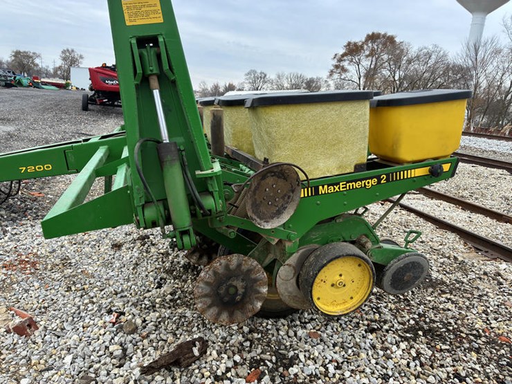 2014-john-deere-7200-image-4