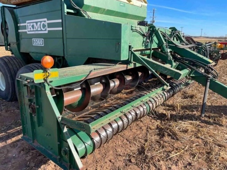 kmc-3360-peanut-harvester-image-4